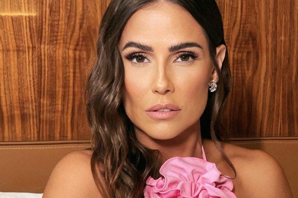 pre-menopausa:-deborah-secco-revela-unico-medo-com-essa-fase