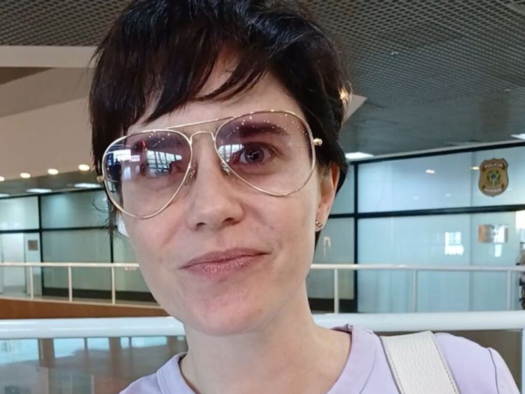 apos-9-anos-longe-da-tv,-fernanda-vasconcellos-surge-com-novo-visual-para-“tres-gracas”