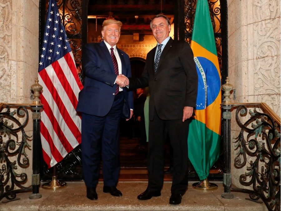 Secretário de Trump promete resposta à “caça às bruxas” contra Bolsonaro