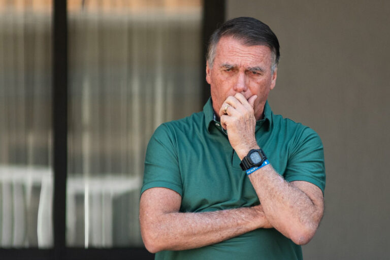 alem-de-condenacao-pelo-stf,-bolsonaro-esta-inelegivel-ate-2060