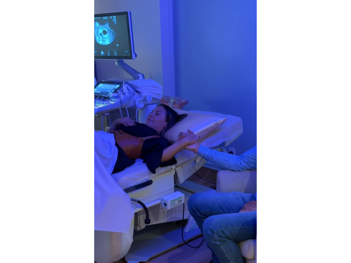 Grávida de gêmeos, influenciadora relata complicação e médico esclarece riscos. Entenda!