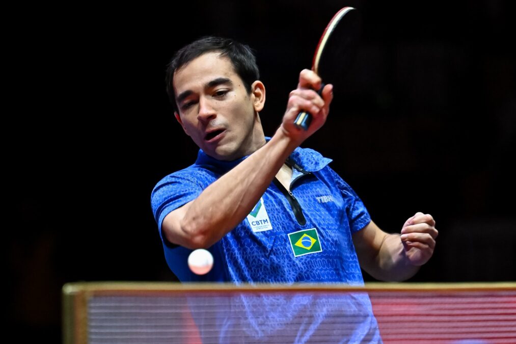 Hugo Calderano elimina Anders Lind e vai à final do WTT de Macau