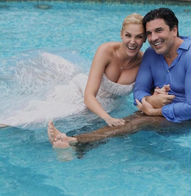 Ana Hickmann e Edu Guedes comemoram um ano de noivado com declarações apaixonadas