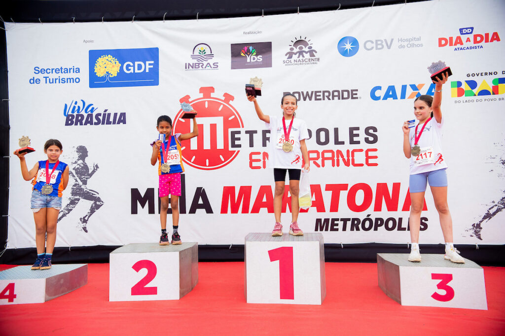 alegria-e-diversao-embalam-as-provas-kids-da-meia-maratona-metropoles
