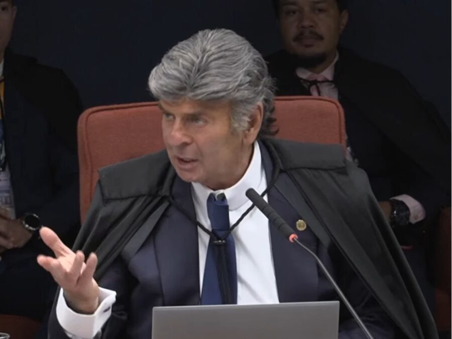 Divergência de Luiz Fux abre fissura dentro do STF, avalia cientista político