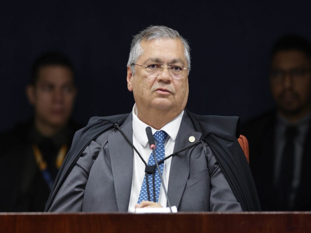 flavio-dino-bloqueia-emendas-pix-com-indicios-de-fraudes-e-pede-investigacao-da-pf