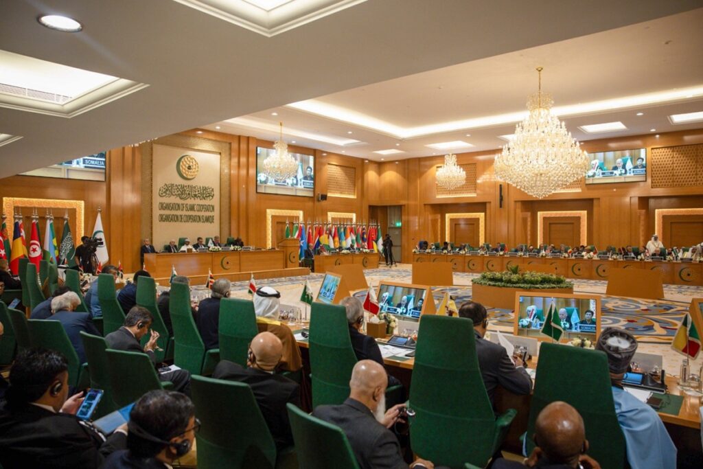 cupula-arabe-islamica-promete-apoiar-catar-em-retaliacao-a-israel