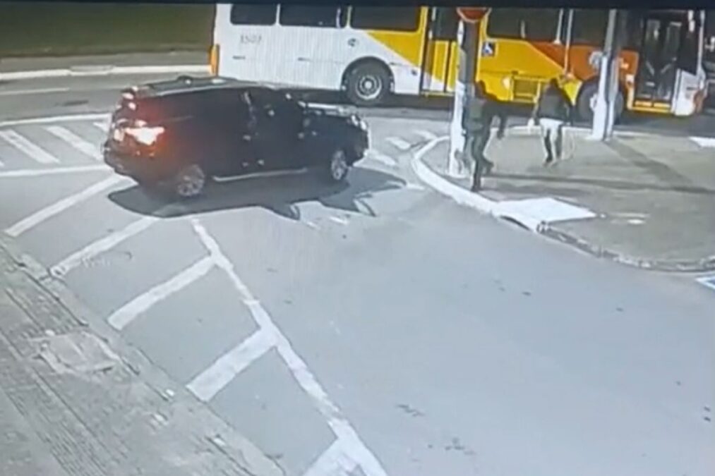 Atentado que matou ex-delegado no litoral de SP deixou 2 feridos