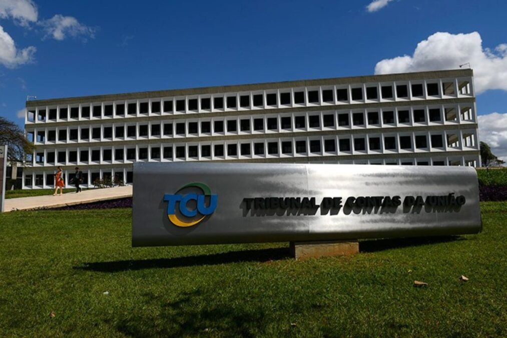PL cria penduricalho a servidor do TCU; salário alcançaria R$ 86 mil
