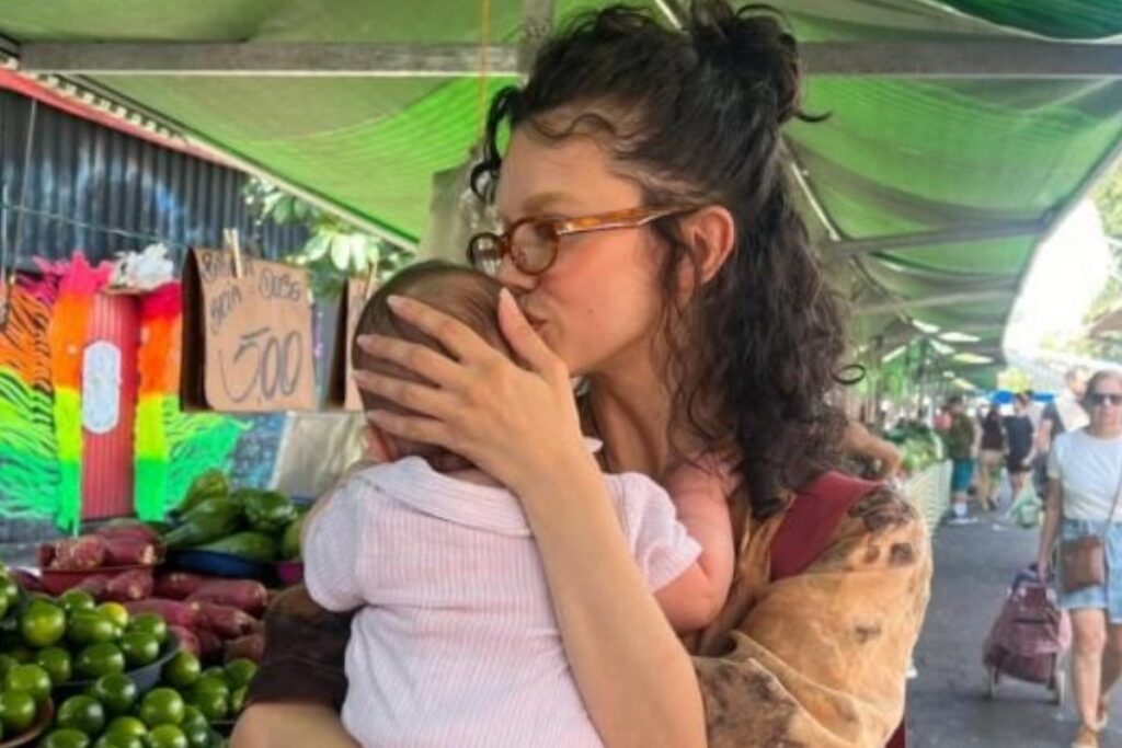 manu-gavassi-desabafa-sobre-criticas-ao-corpo-apos-maternidade