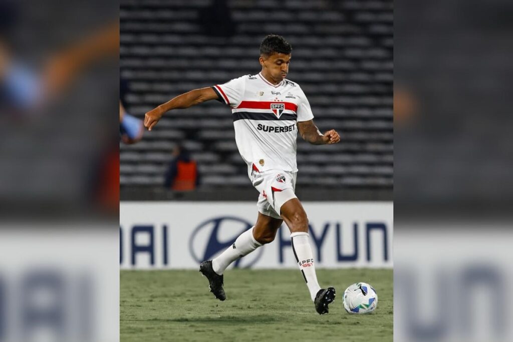 luiz-gustavo-se-recupera-de-tromboembolia-e-pode-atuar-pelo-sao-paulo