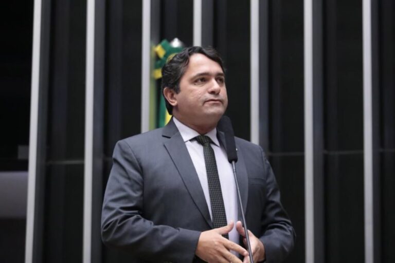 quem-e-o-deputado-do-pl-que-emprega-a-propria-sogra-na-camara