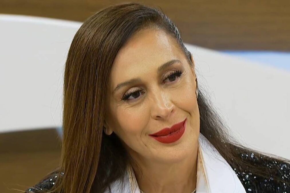 Claudia Raia e a polêmica no teatro: entenda o que é audiodescrição