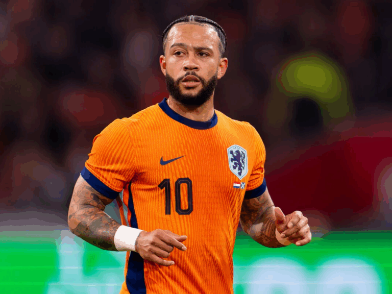 memphis-depay-nega-polemicas-no-corinthians-e-promete-pronunciamento