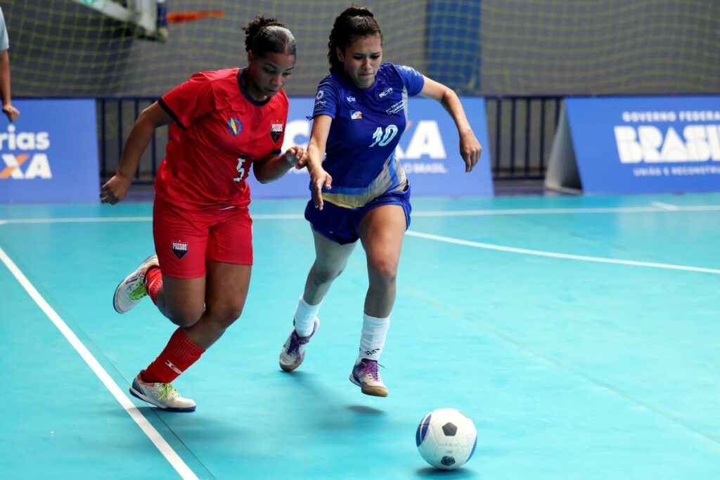 jogos-da-juventude-2025:-atletas-disputam-as-semifinais-do-futsal-feminino