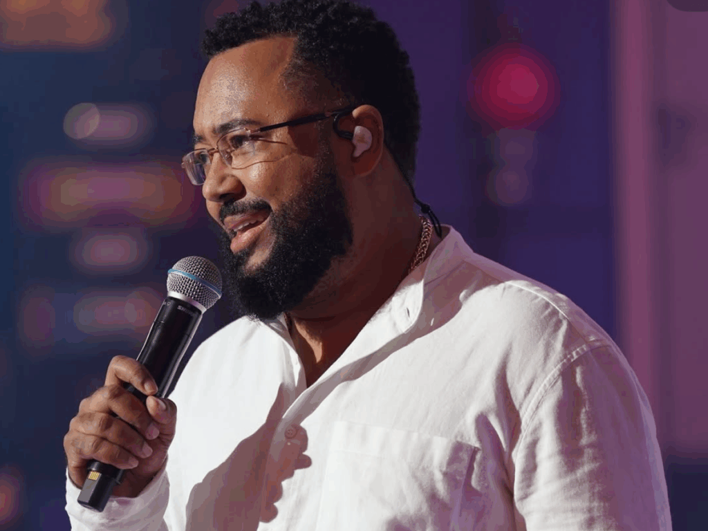 celebracao-a-igualdade-racial:-dudu-nobre-se-apresenta-em-dialogos-antirracistas-2025