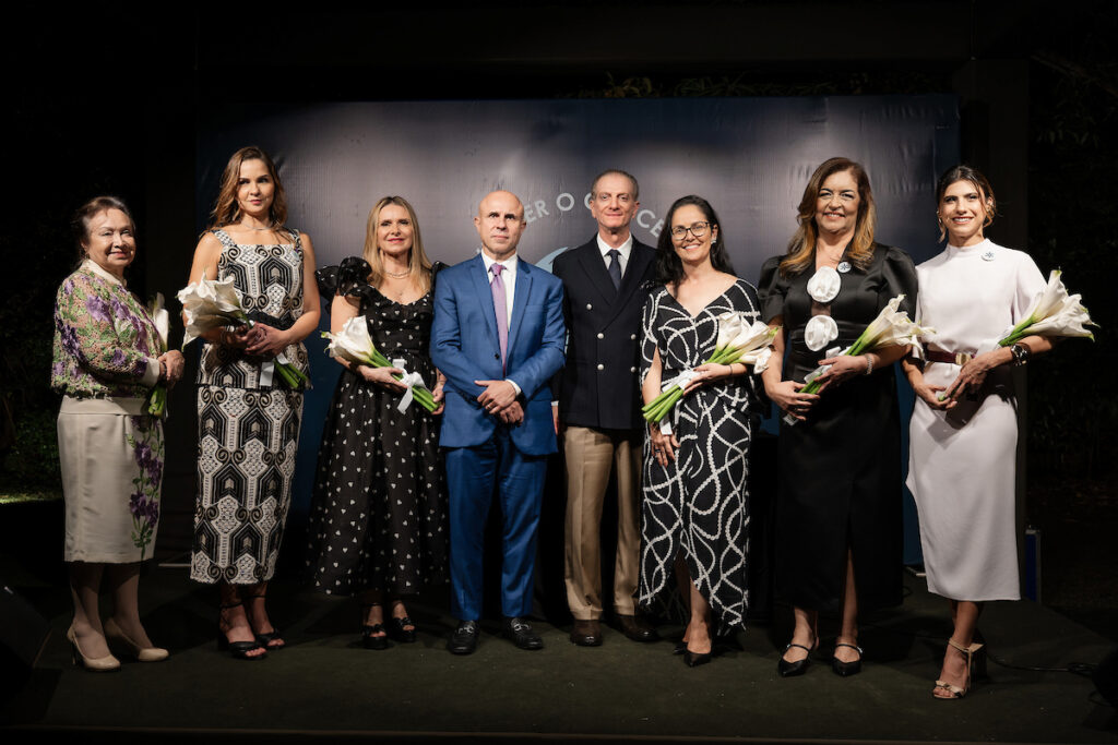 autoridades-prestigiam-jantar-do-instituto-vencer-o-cancer-no-df