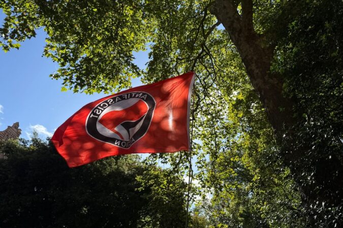o-que-e-o-movimento-antifa,-que-esta-na-mira-de-trump?
