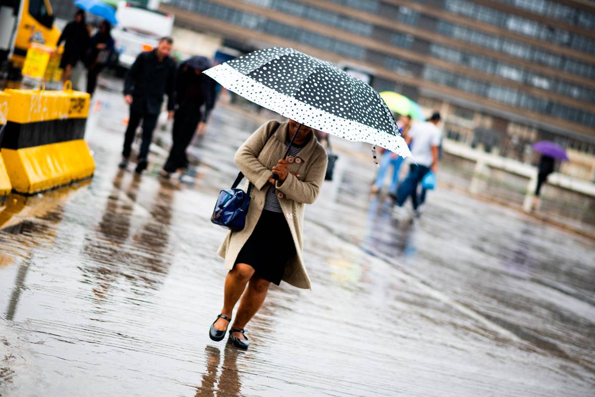 Tchau, seca! Previsão é de chuva para o fim de semana no DF, diz Inmet