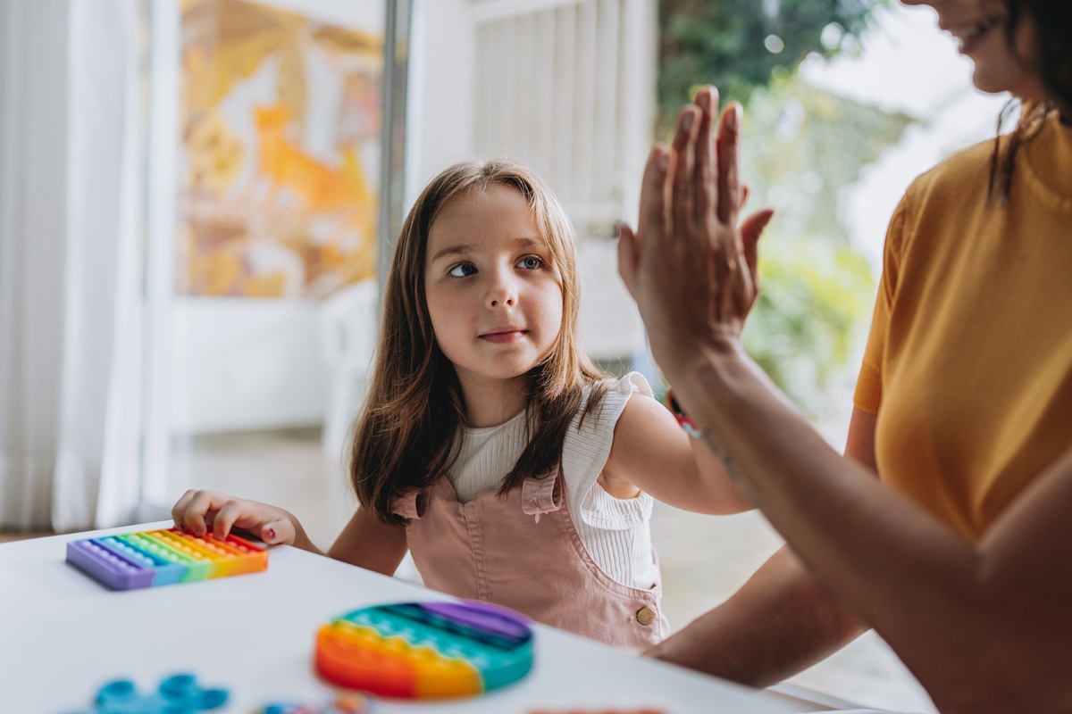 Ministério da Saúde amplia triagem de autismo em crianças no SUS