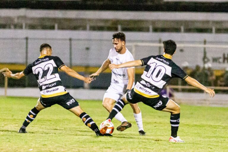 comercial-e-xv-de-piracicaba-empatam-pela-semifinal-da-copa-paulista