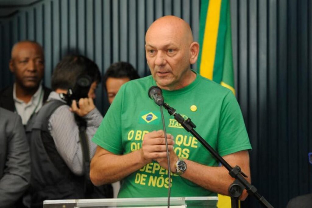 luciano-hang-enviou-r$-5-mil-via-pix-para-zambelli,-aponta-pf