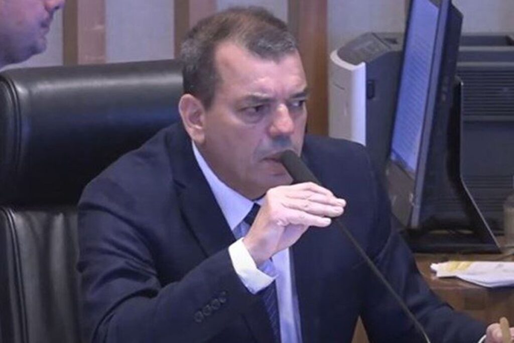 por-que-moraes-impediu-transferencia-de-carro-de-envolvido-no-8/1