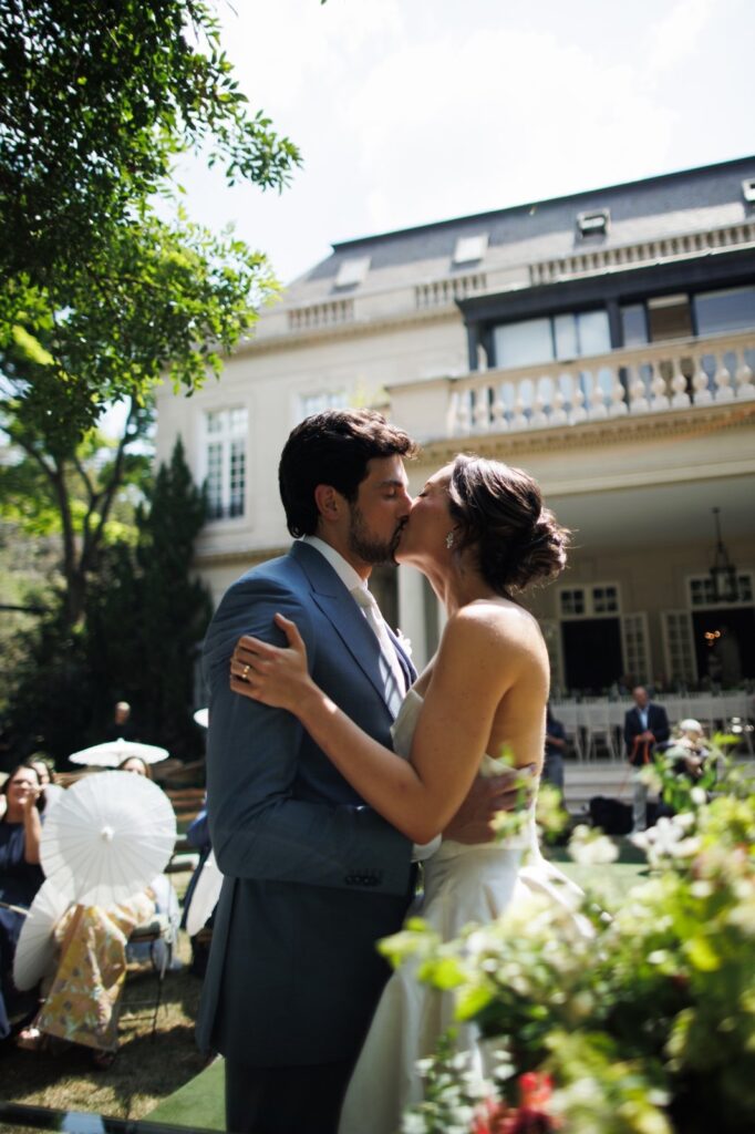 veja-fotos-do-casamento-intimista-de-julinho-casares-e-lara-silva,-filha-de-faustao