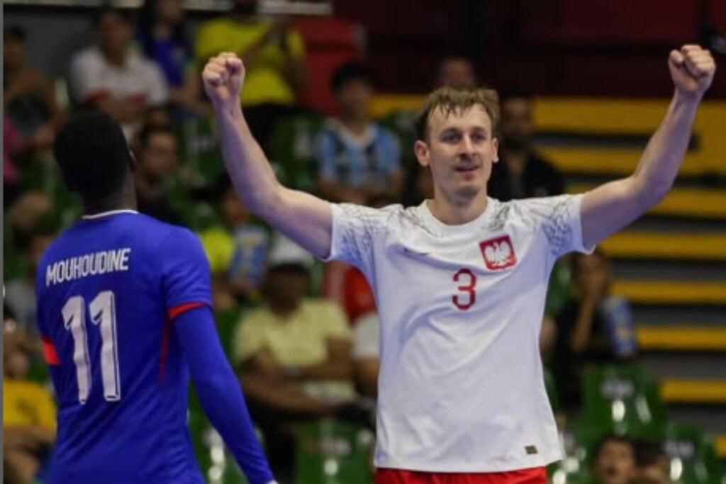 copa-das-nacoes-de-futsal:-polonia-vence-a-franca-e-avanca-para-final