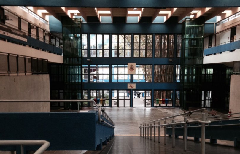 usp-tera-ato-pro-democracia-apos-confusao-com-grupos-de-direita