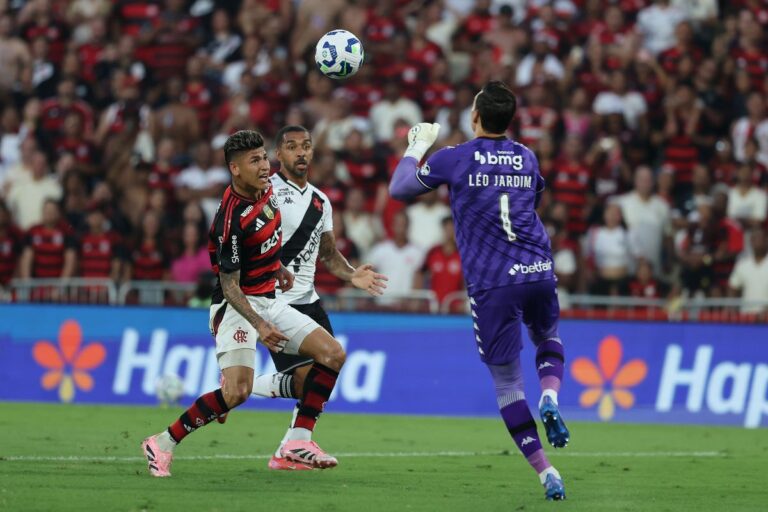 no-classico-dos-milhoes,-flamengo-e-vasco-empatam-no-maracana