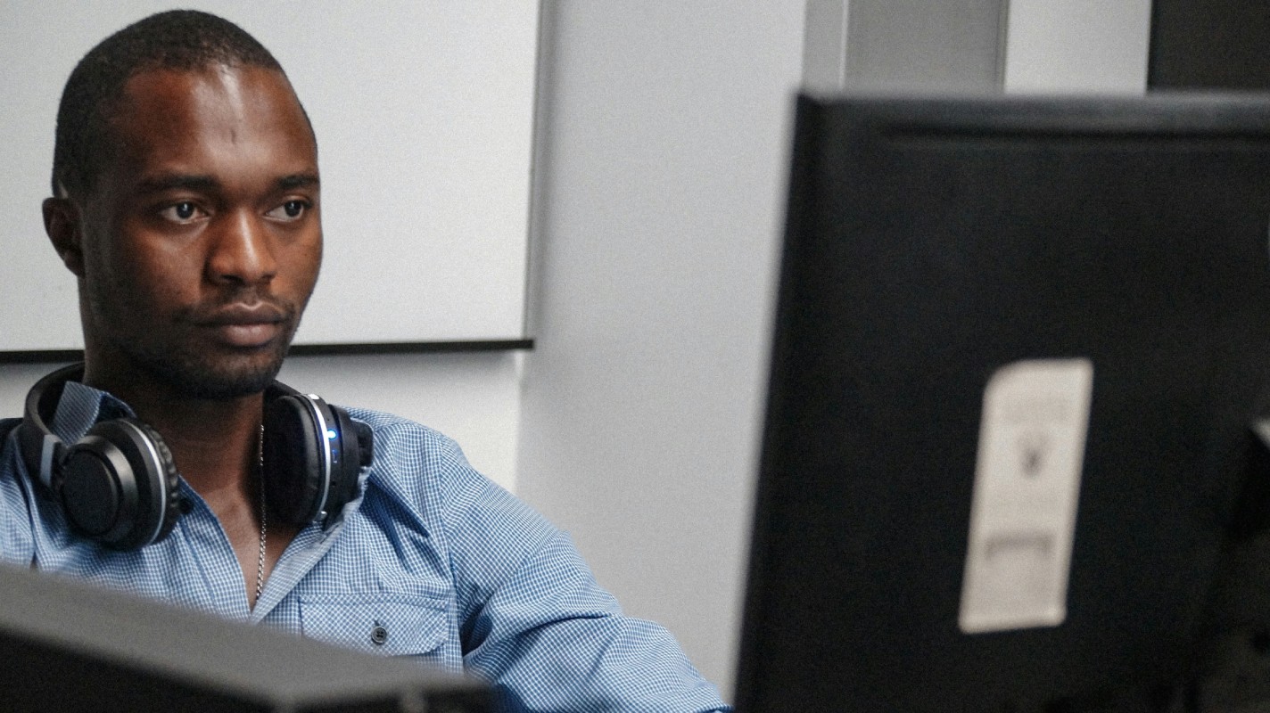 em-processos-de-selecao,-e-a-ia-que-decide-quem-merece-ser-visto