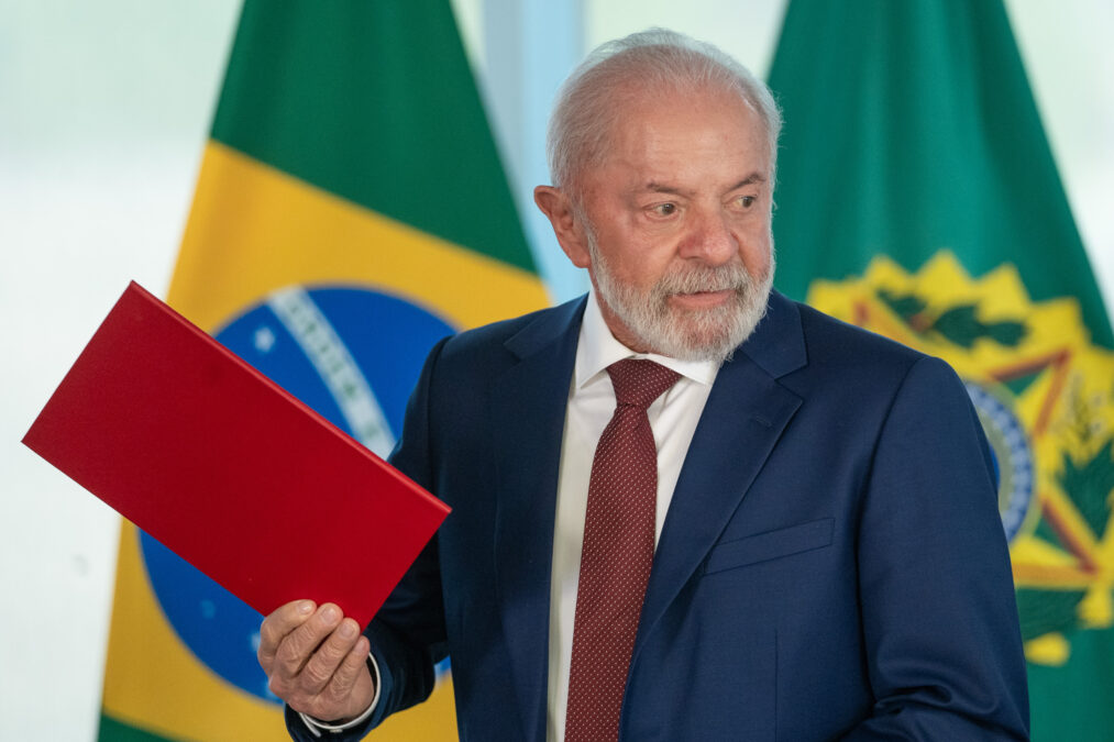 Lula diz nos EUA que Trump errou ao escolher não conversar com Brasil