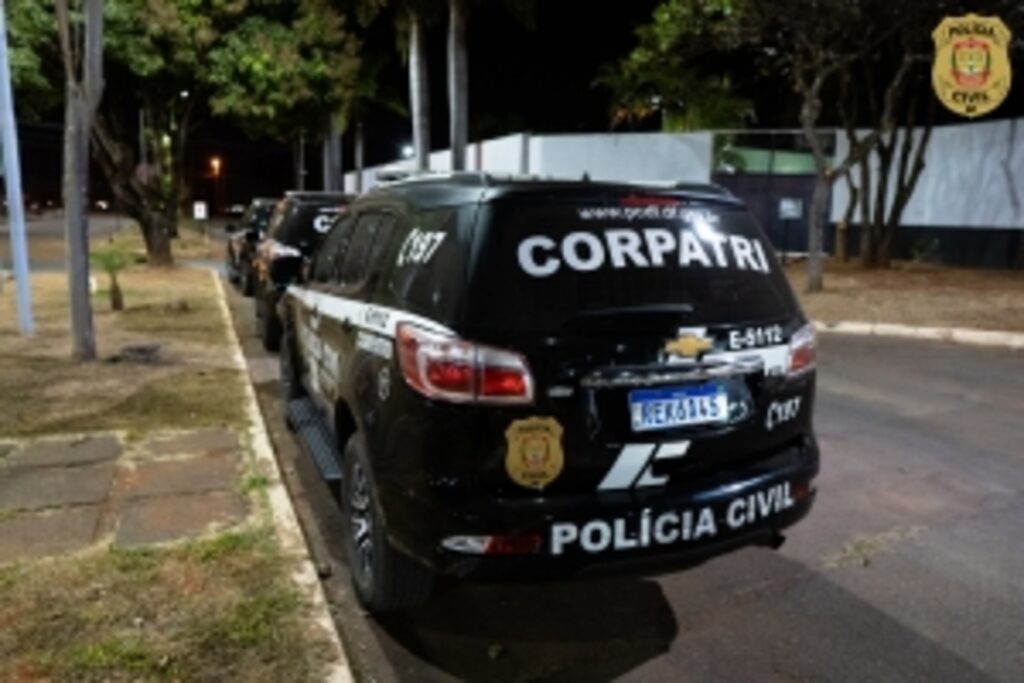 falsos-policiais-federais-sao-presos-apos-roubo-de-r$-100-mil-no-df