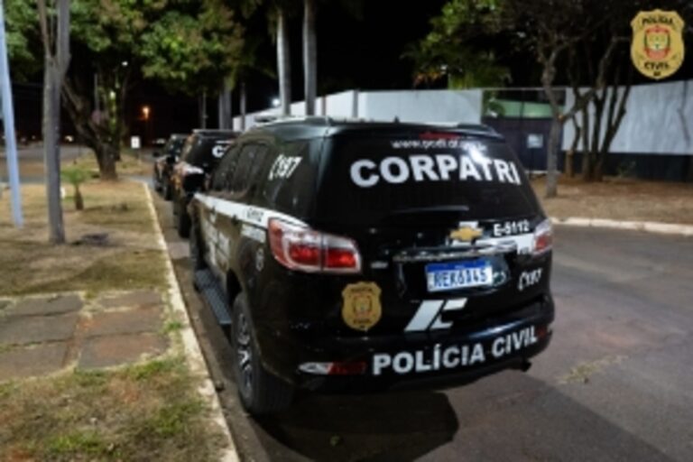 falsos-policiais-federais-sao-presos-apos-roubo-de-r$-100-mil-no-df