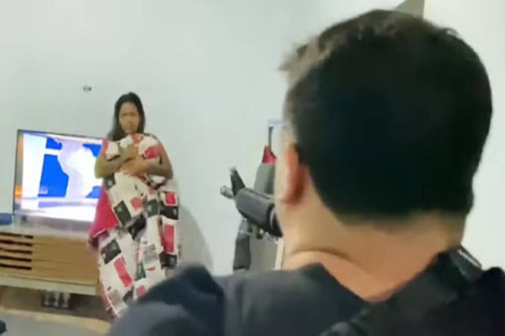 “boa-noite,-cinderela”:-mulher-e-presa-por-dopar-e-roubar-turistas