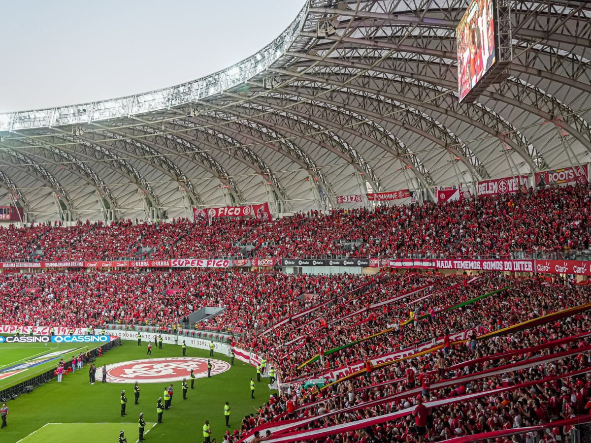 Internacional encaminha contratação de Luis Zubeldía para substituir Roger Machado