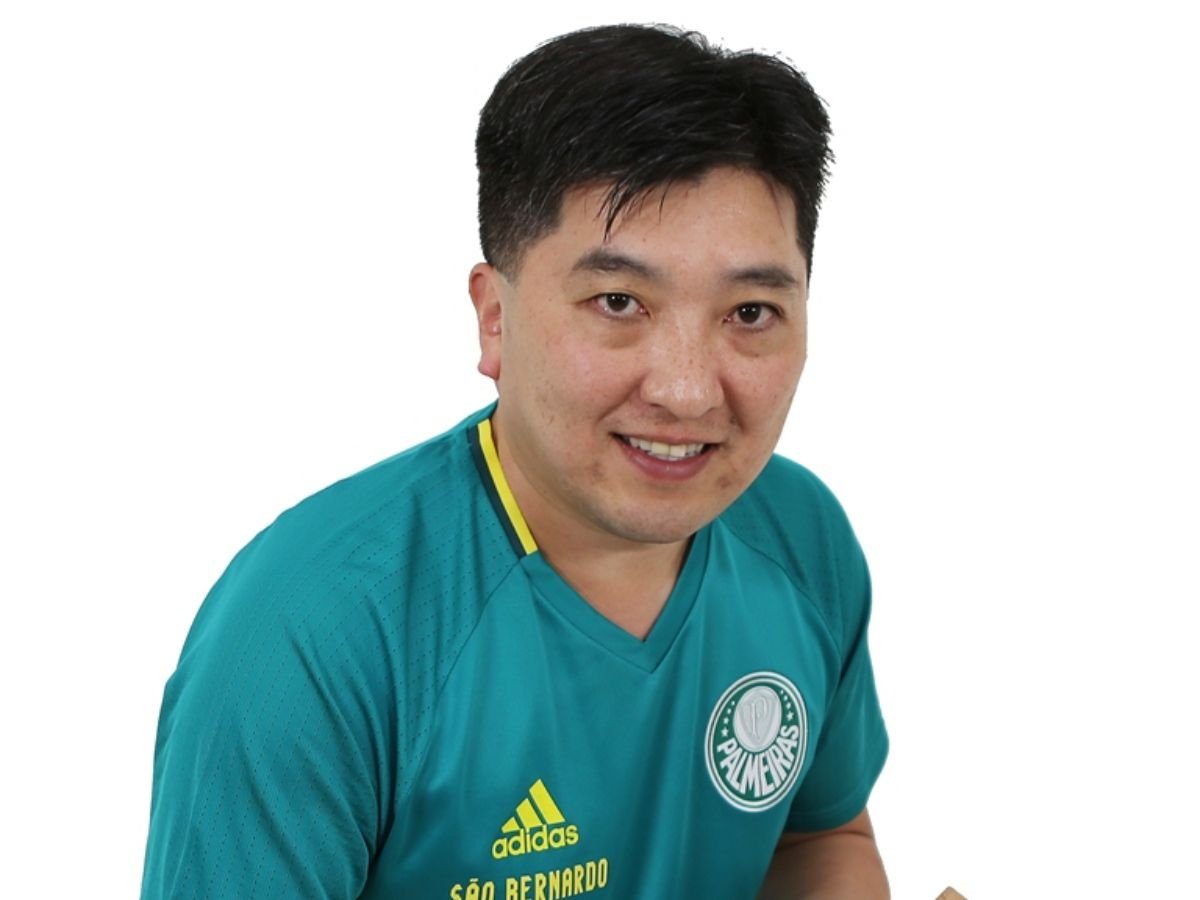 Ex-mesa-tenista Hugo Hoyama sofre infarto e se recupera na UTI em SP