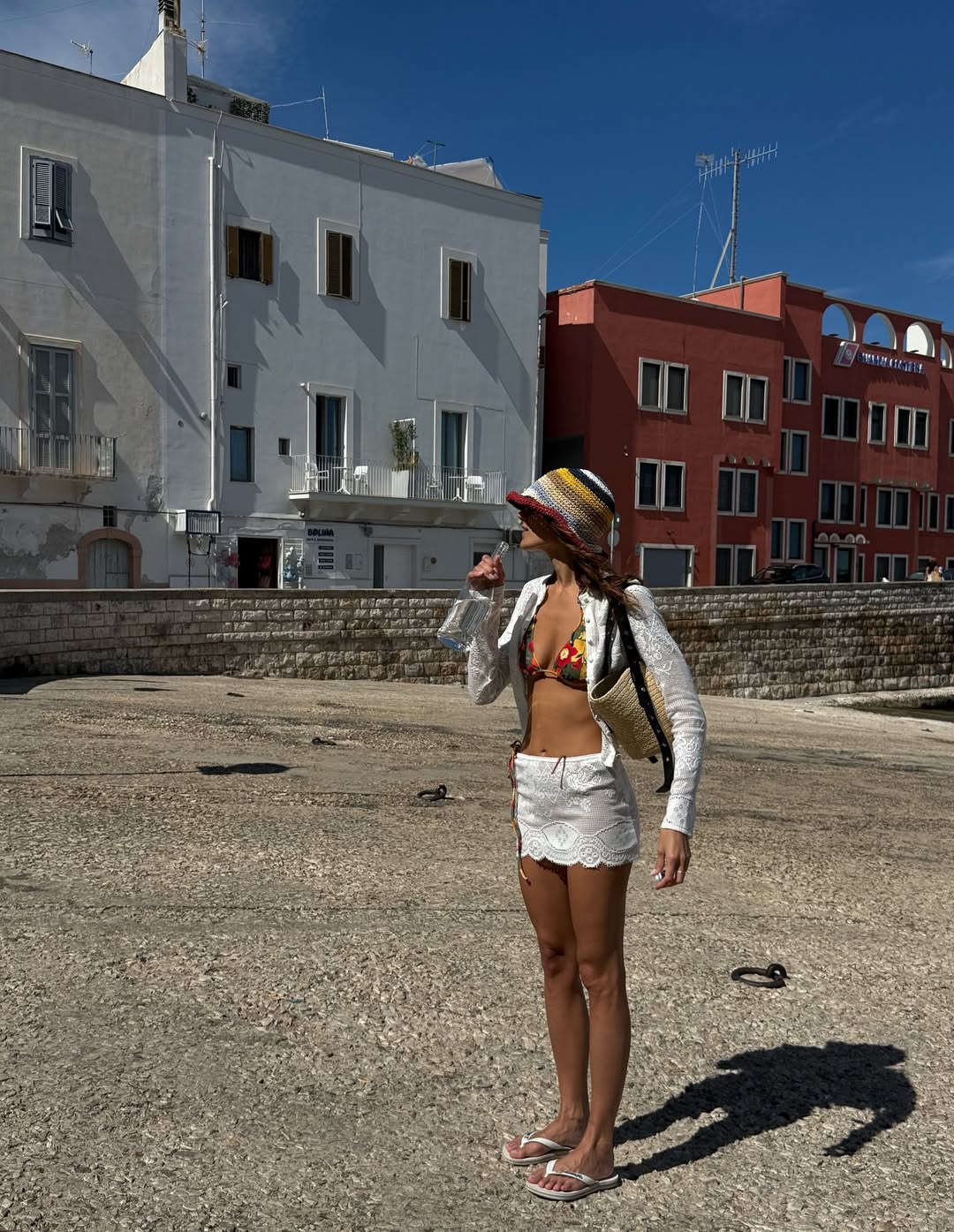 Sasha compartilha momentos de viagem com o marido e Bruna Marquezine na Itália