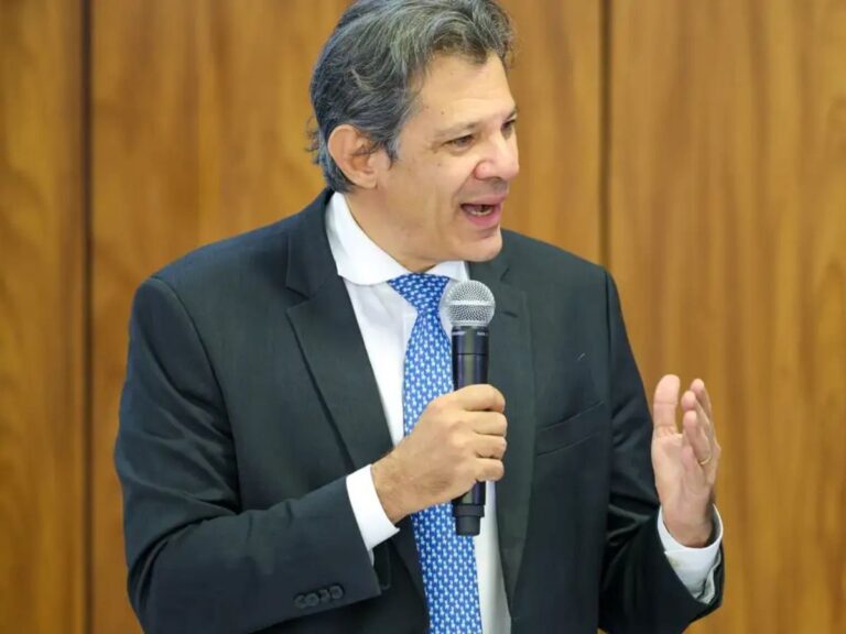 haddad-cobra-fim-de-articulacoes-nos-eua-a-deputados-da-direita:-“liga-pro-eduardo,-e-o-pedido-da-fazenda”