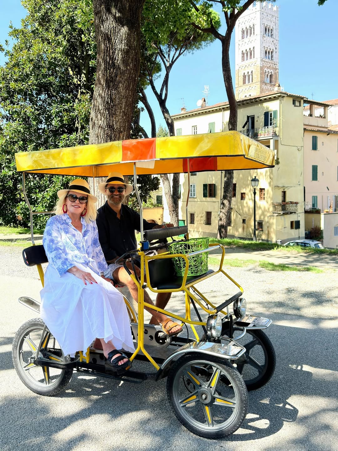 Ana Maria Braga curte férias na Itália ao lado do marido, Fábio Arruda