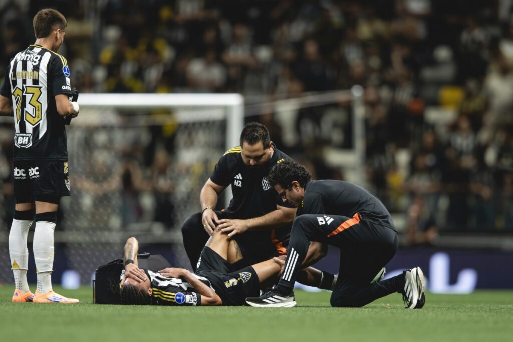 atletico-mg-confirma-lesao-de-titular-apos-classificacao.-saiba-quem