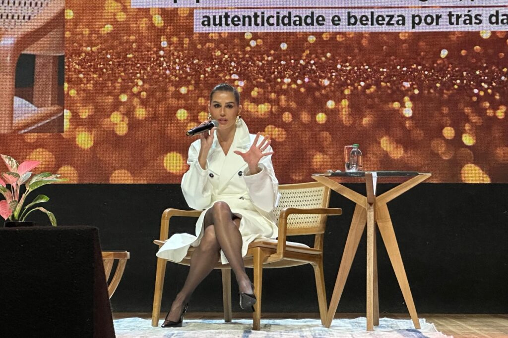 deborah-secco-expoe-lado-intimista-no-metropoles-talks:-“sou-muito-real”