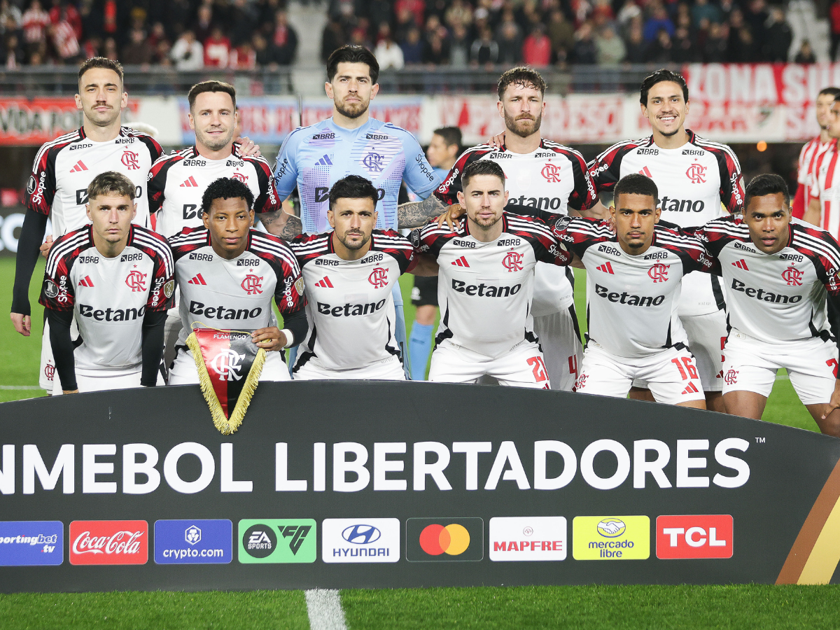 Nos pênaltis, Flamengo vence Estudiantes e vai à semi da Libertadores