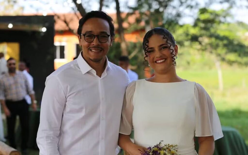 goias:-juiza-se-casa-em-cerimonia-com-49-casais-na-comunidade-kalunga