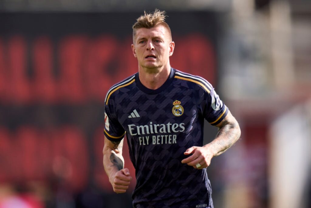 ex-flamengo-sobre-toni-kroos:-“aprendeu-muito-comigo”