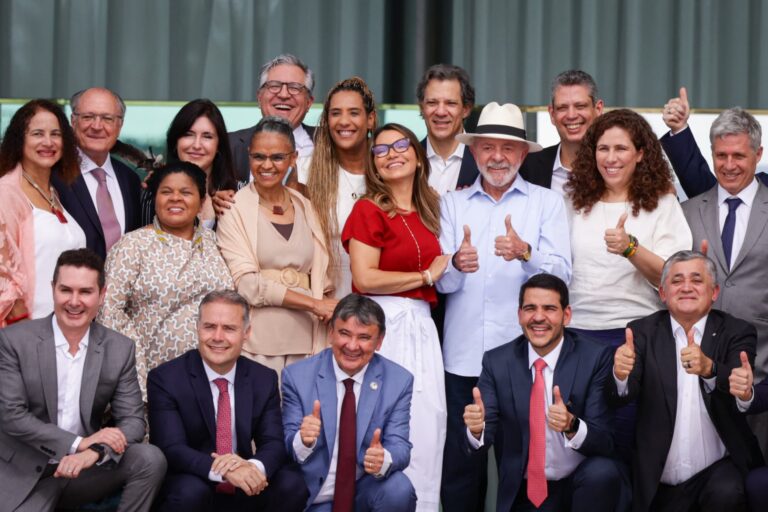 com-saida-de-sabino,-governo-tem-13-ministros-trocados-desde-2023
