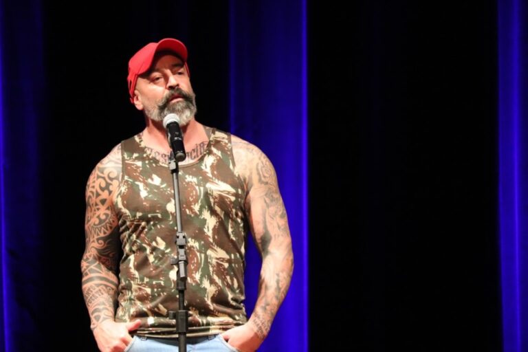 humorista-tem-shows-cancelados-apos-ser-condenado-por-estupro-da-filha