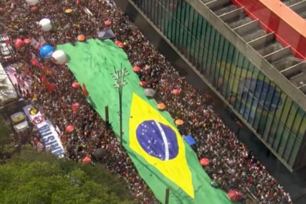 falta-sair-as-ruas-para-defender-um-projeto-de-pais