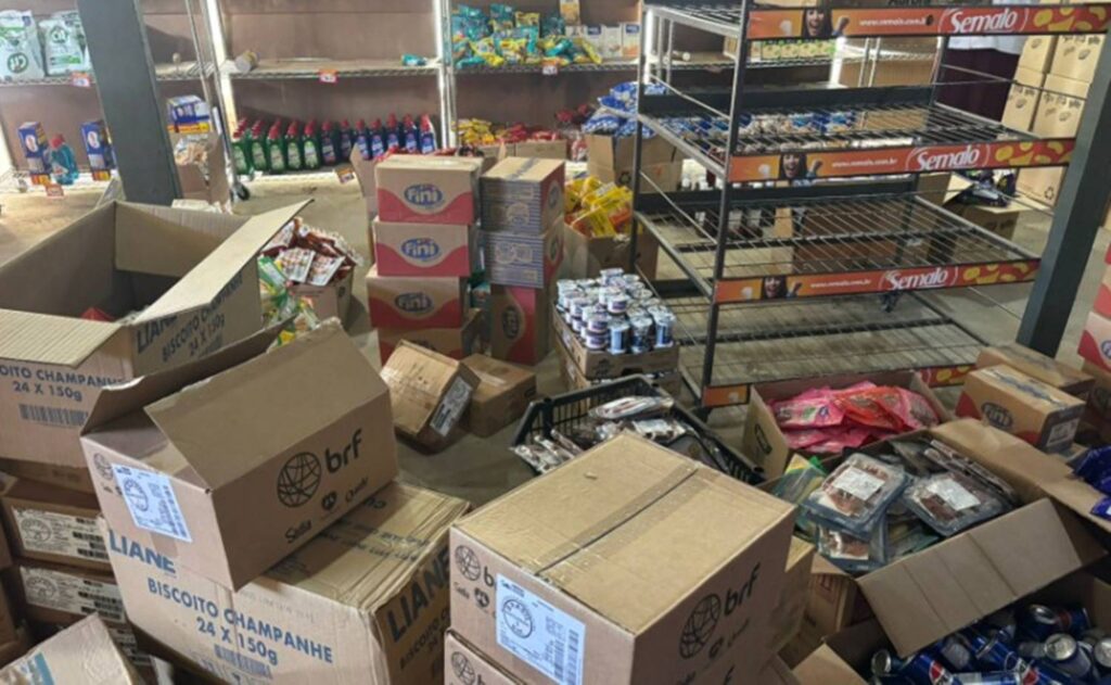 df:-toneladas-de-produtos-vencidos-vendidos-nas-redes-sao-apreendidos